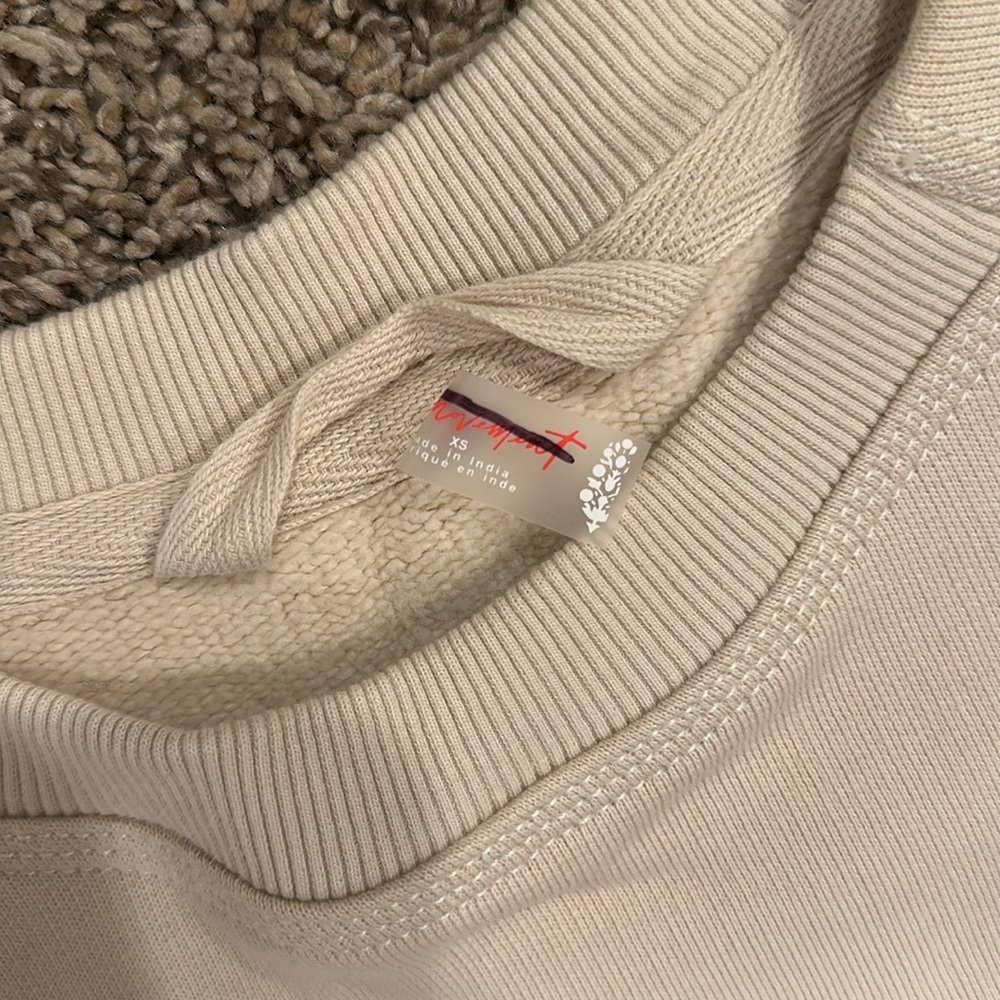 FREE PEOPLE Movement A Cut Above Heavyweight Crewneck Sweatshirt With Pockets - Picture 9 of 11